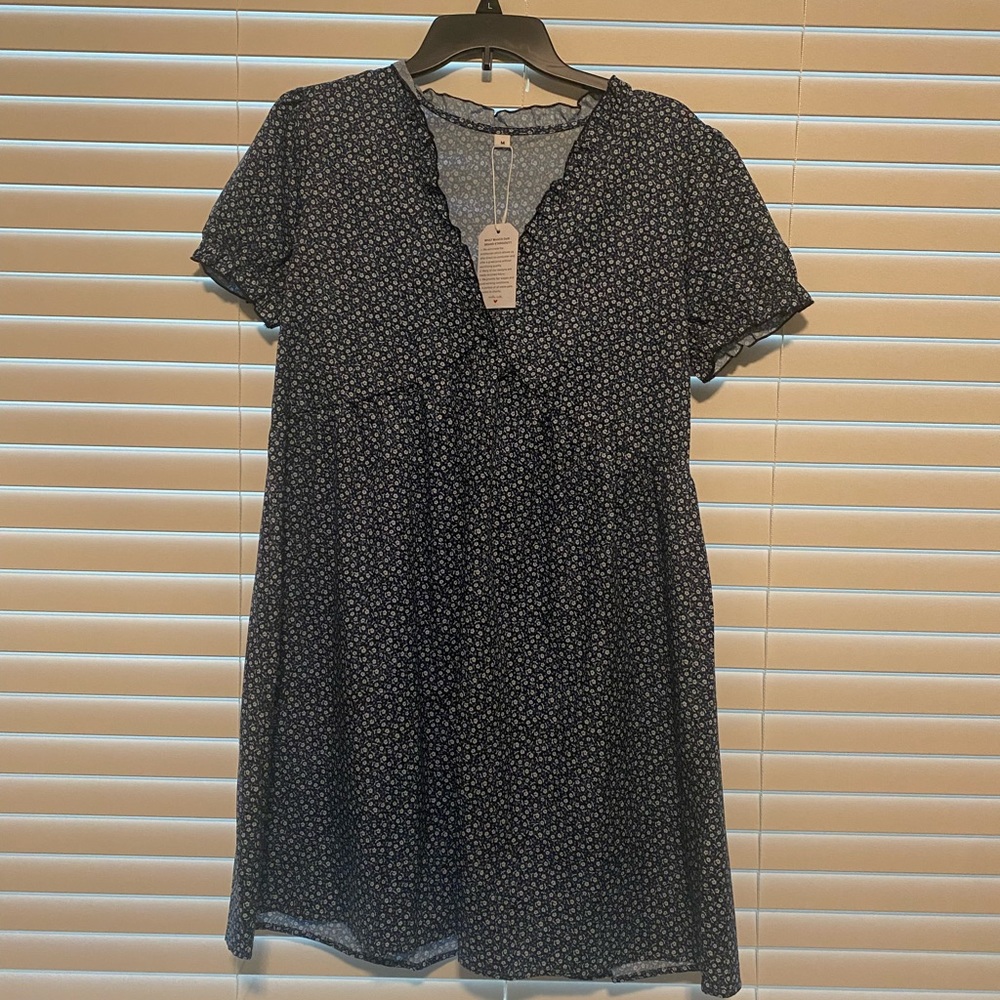 Dress. Blue with white flowers. Medium